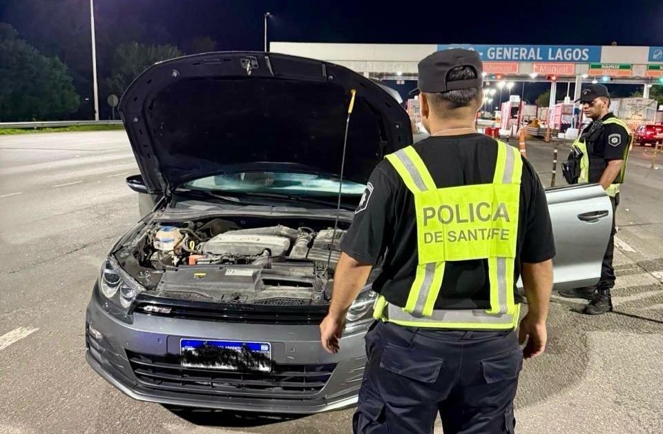 La Guardia Provincial de Seguridad Vial secuestró cuatro kilos de cocaína en la autopista Rosario-Buenos Aires | Policiales