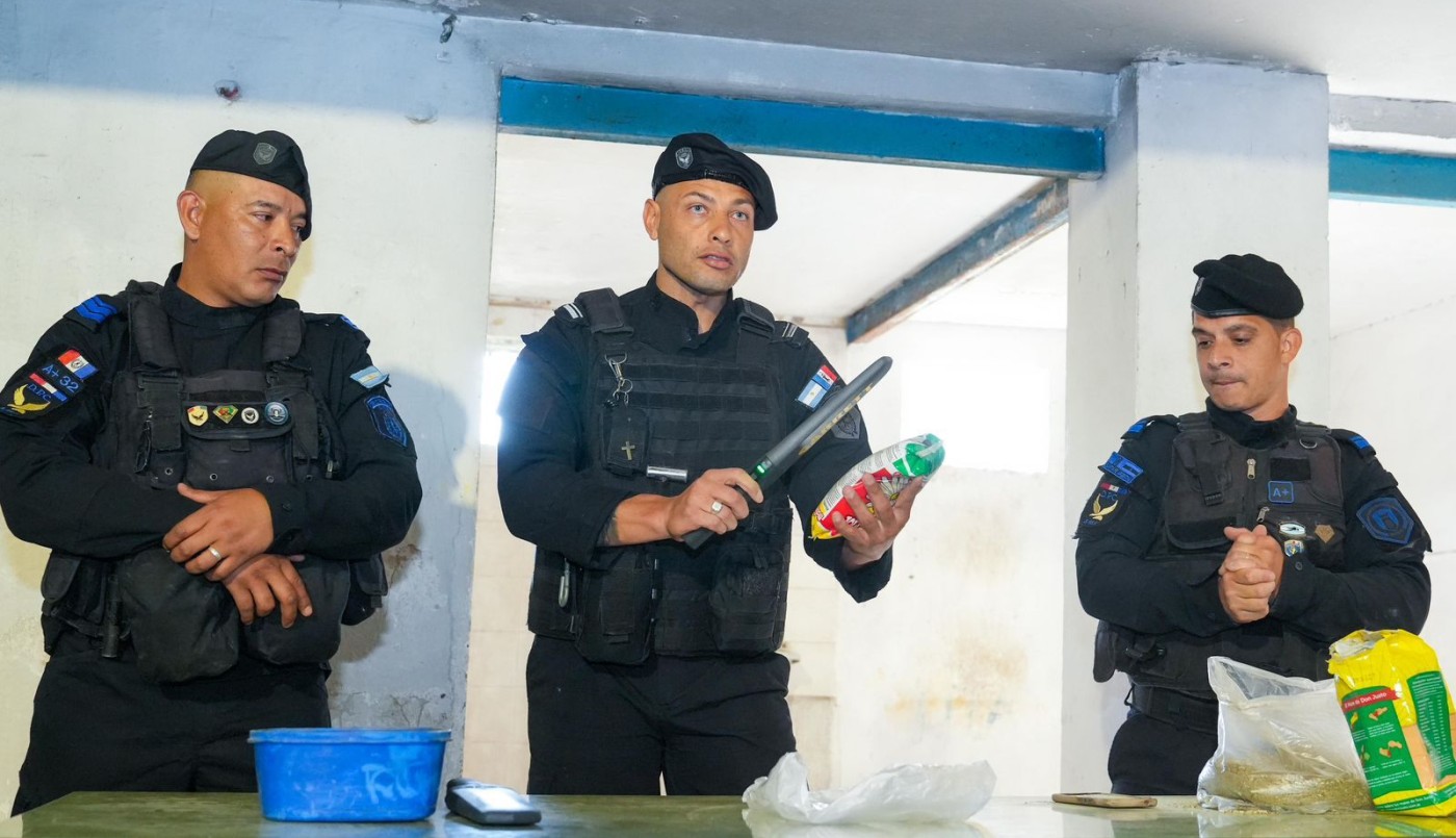 Entregaron paletas detectoras de metales al Servicio Penitenciario | Información General