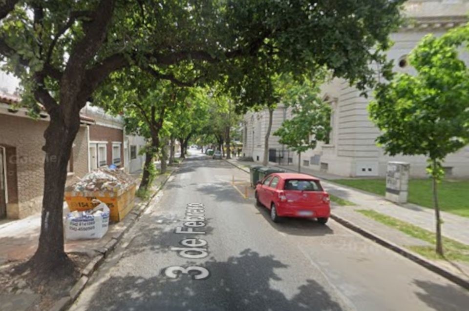 Socavón en el sur de Santa Fe: realizan reparaciones en calle 3 de Febrero | Información General