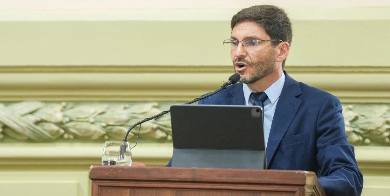 Empleo en Santa Fe: Pullaro admite dificultades pero destaca que la provincia “resiste” la crisis | Información General