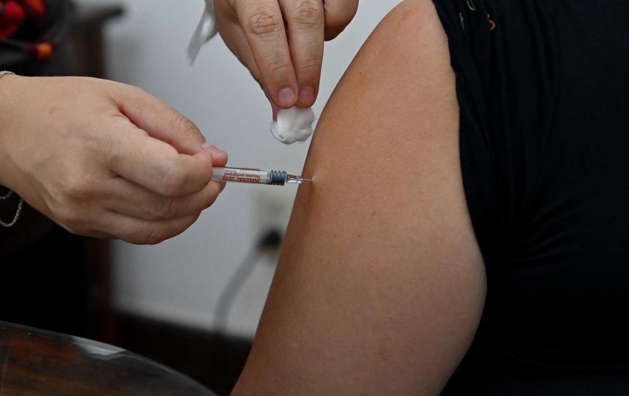 Vacunación antigripal: se vacunó a más de 82 mil santafesinos en la campaña | Noticias