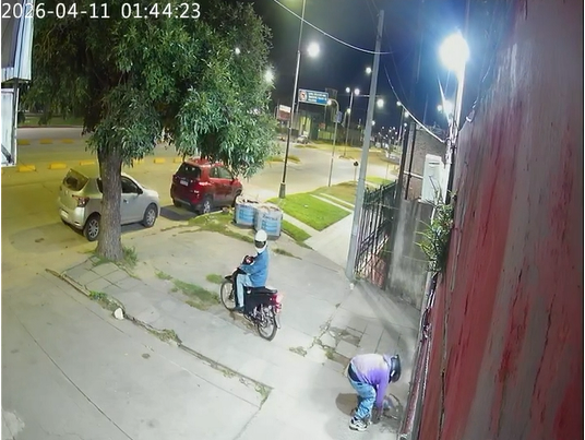 Comerciante denuncia que delincuentes intentan incendiar su local | Policiales