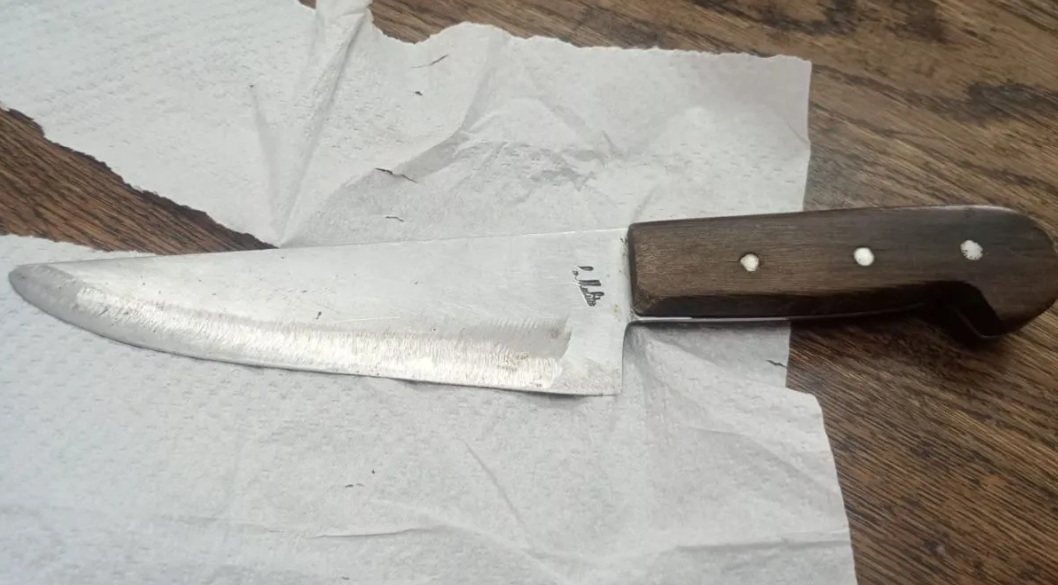 Preocupación en Santo Tomé: un alumno llevó un arma blanca a la escuela | Policiales