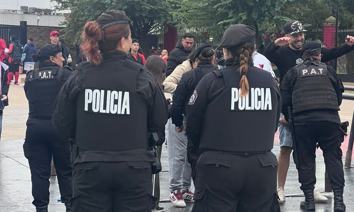 Operativo en Colón: cuatro detenidos que serán excluídos de las canchas | Noticias