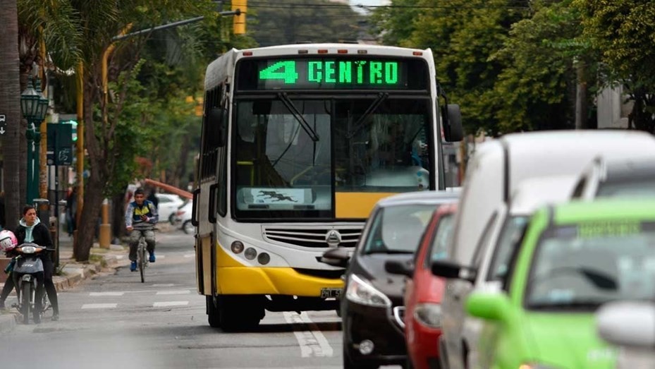 Se levantó el paro de colectivos en Santa Fe tras el pago de sueldos a los choferes | Noticias