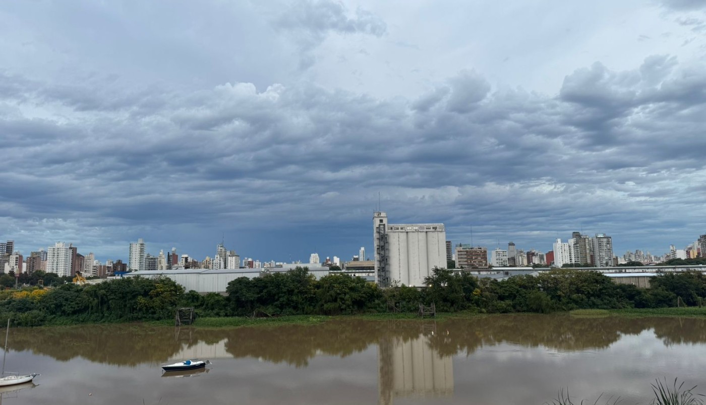 Lunes gris con posibles lluvias débiles en toda la región | Información General