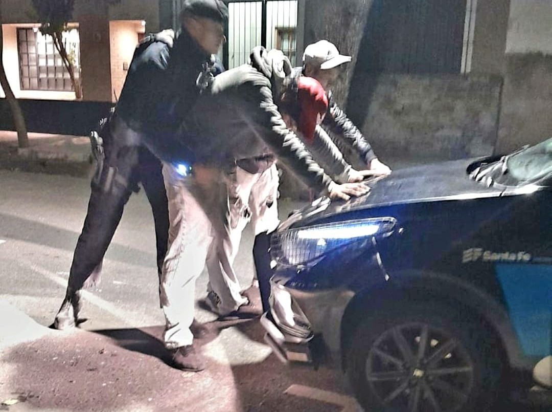 Detenidos tras robar bebidas de un bar de la ciudad | Policiales