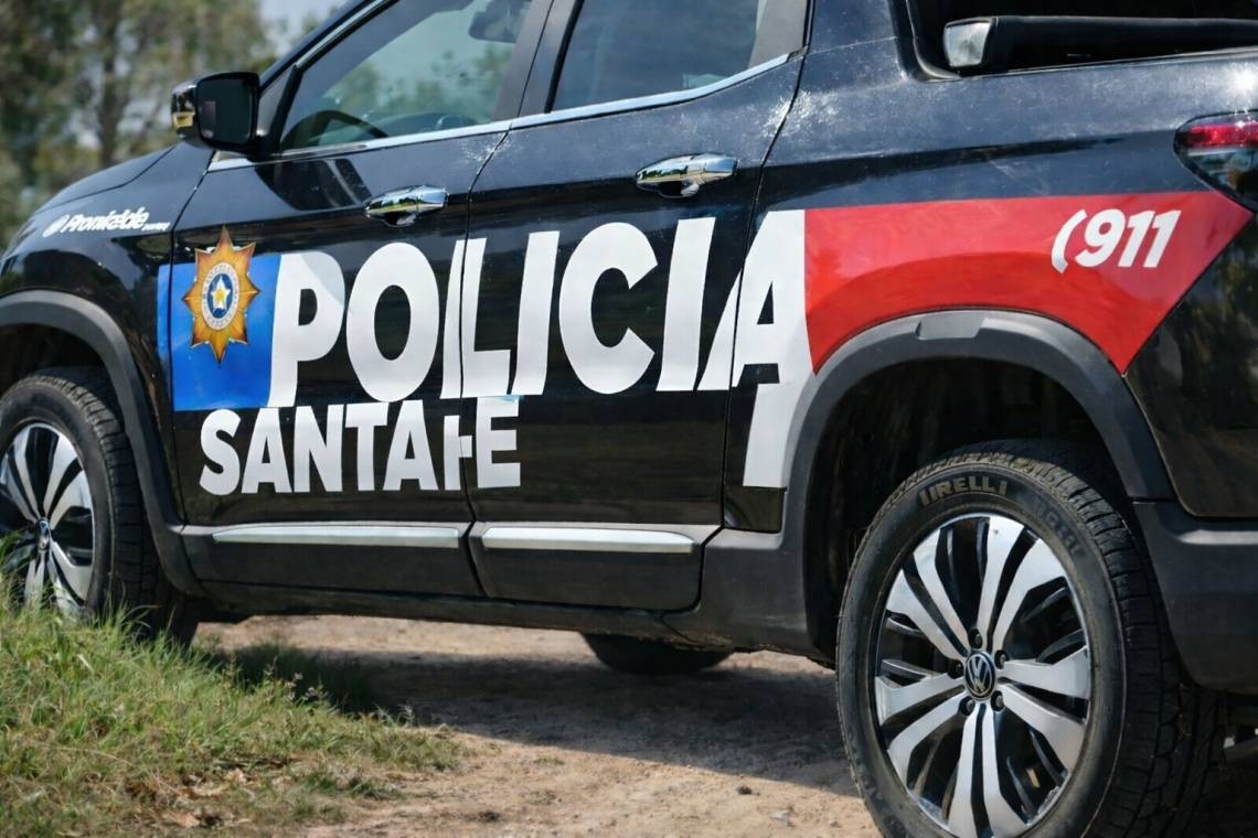 El chaleco antibalas le salvó la vida a un policía en operativo en barrio San Lorenzo | Policiales