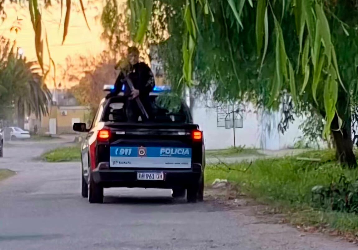 Tarde de tensión en Villa del Parque: denunciaron un robo, agredieron a la policía y hubo media hora de balacera | Policiales