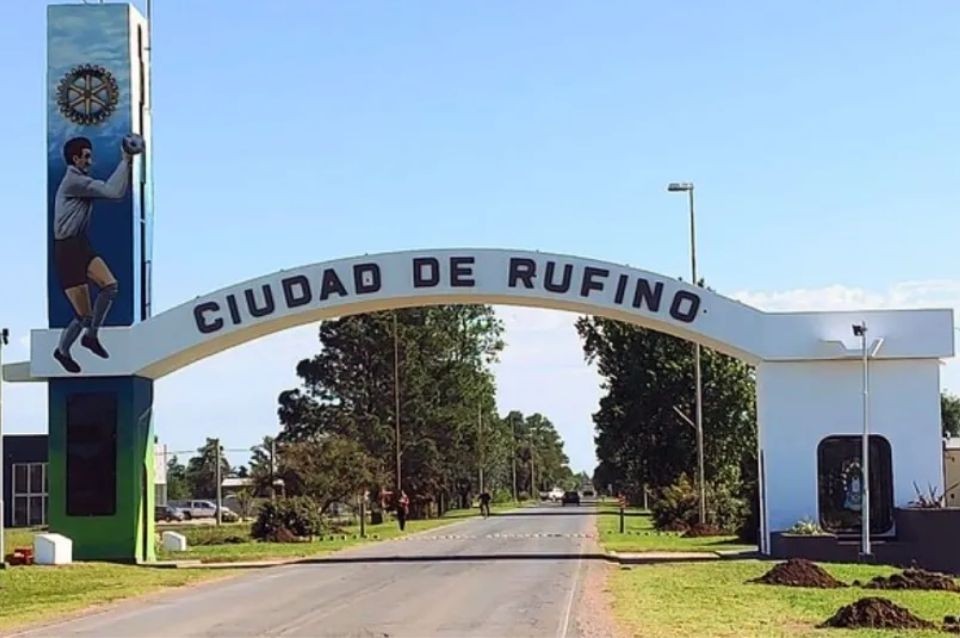 Rufino: prisión preventiva para un joven acusado de matar a su padre y arrastrar el cuerpo con una camioneta | Policiales