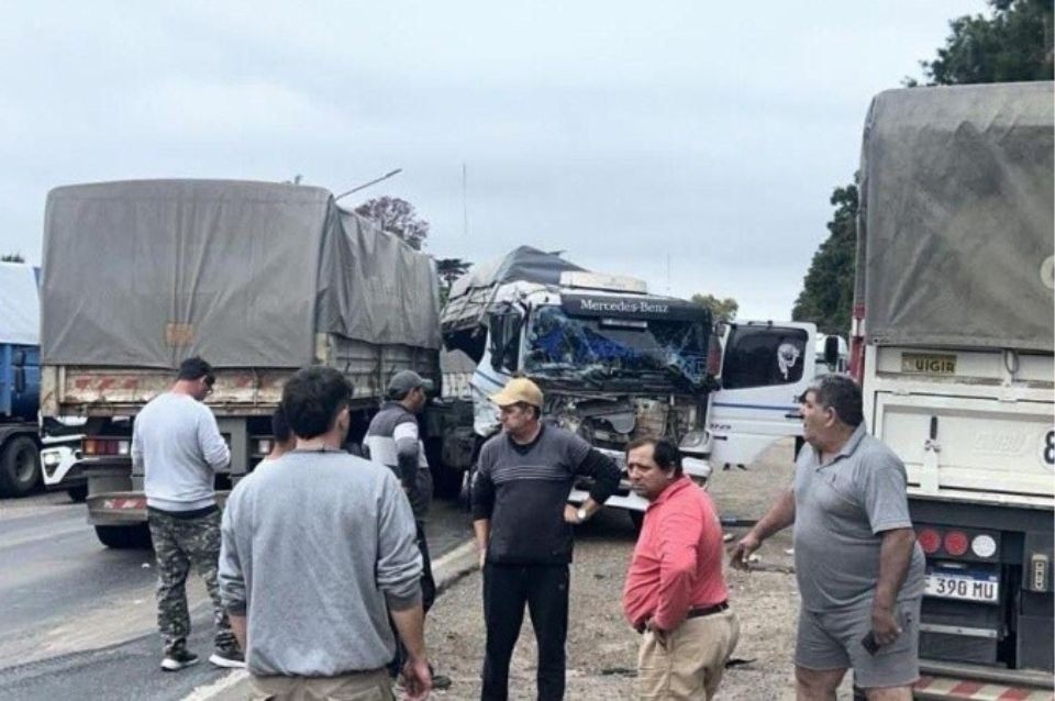 Choque frontal entre camiones en Ruta 33 a la altura de Chabás | Información General