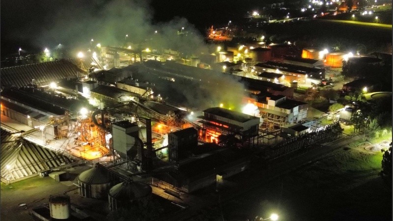 Controlaron incendio en planta industrial de Vicentin en Ricardone | Información General