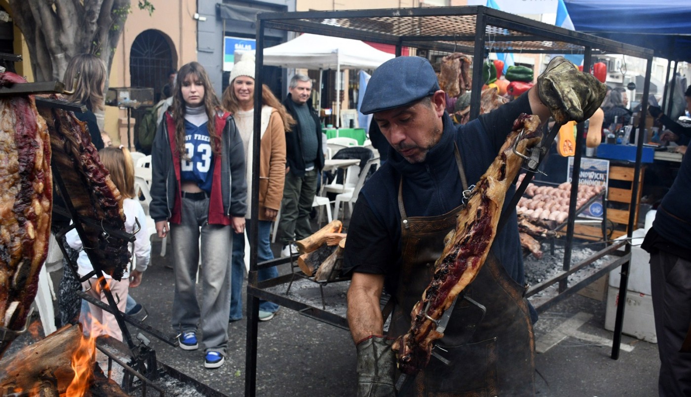 Entre acordes y platos típicos, Santa Fe revivió los “Sabores de nuestra historia" | Noticias