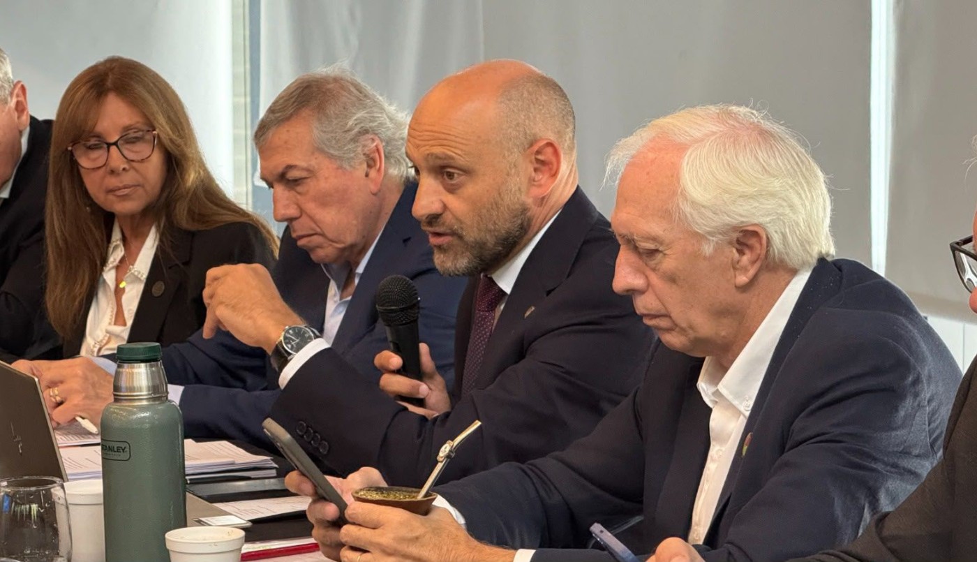 La Región Centro impulsa un esquema diferencial de vacunación aftosa | Información General