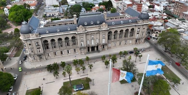 Santa Fe alcanzó la mejor calificación crediticia de su historia | Información General