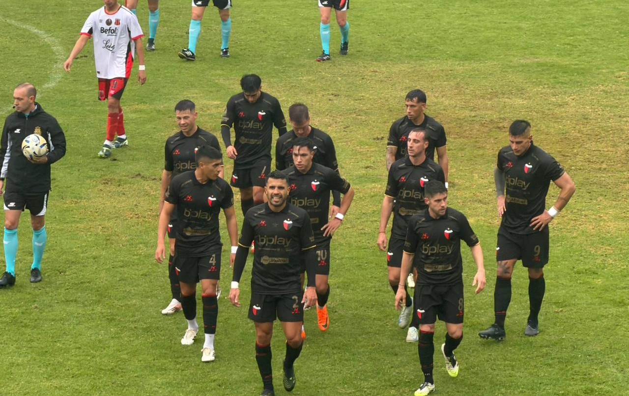 Colón tuvo el reencuentro esperado con los goles y la victoria: 3 a 0 a Defensores de Belgrano | Deportes