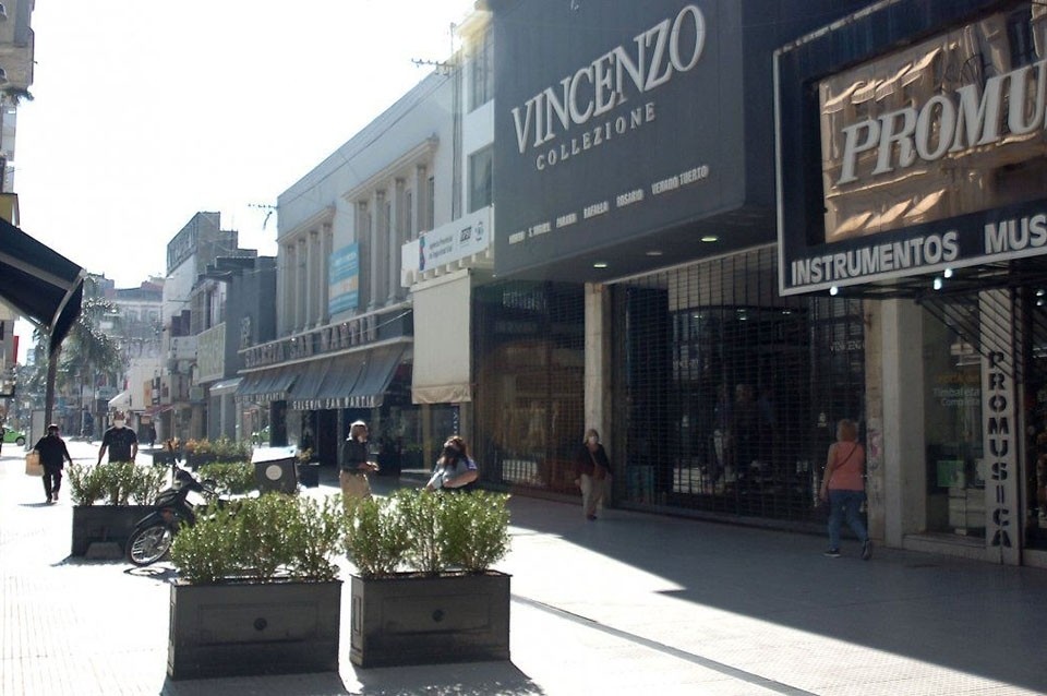 Feriado en Santa Fe: actividad comercial reducida y mayoría de locales cerrados | Información General