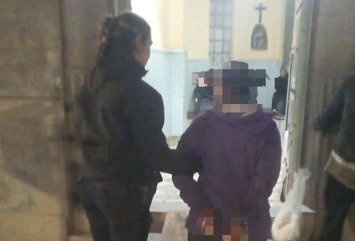 Ingresó a una panadería, atacó a la empleada y provocó destrozos | Policiales