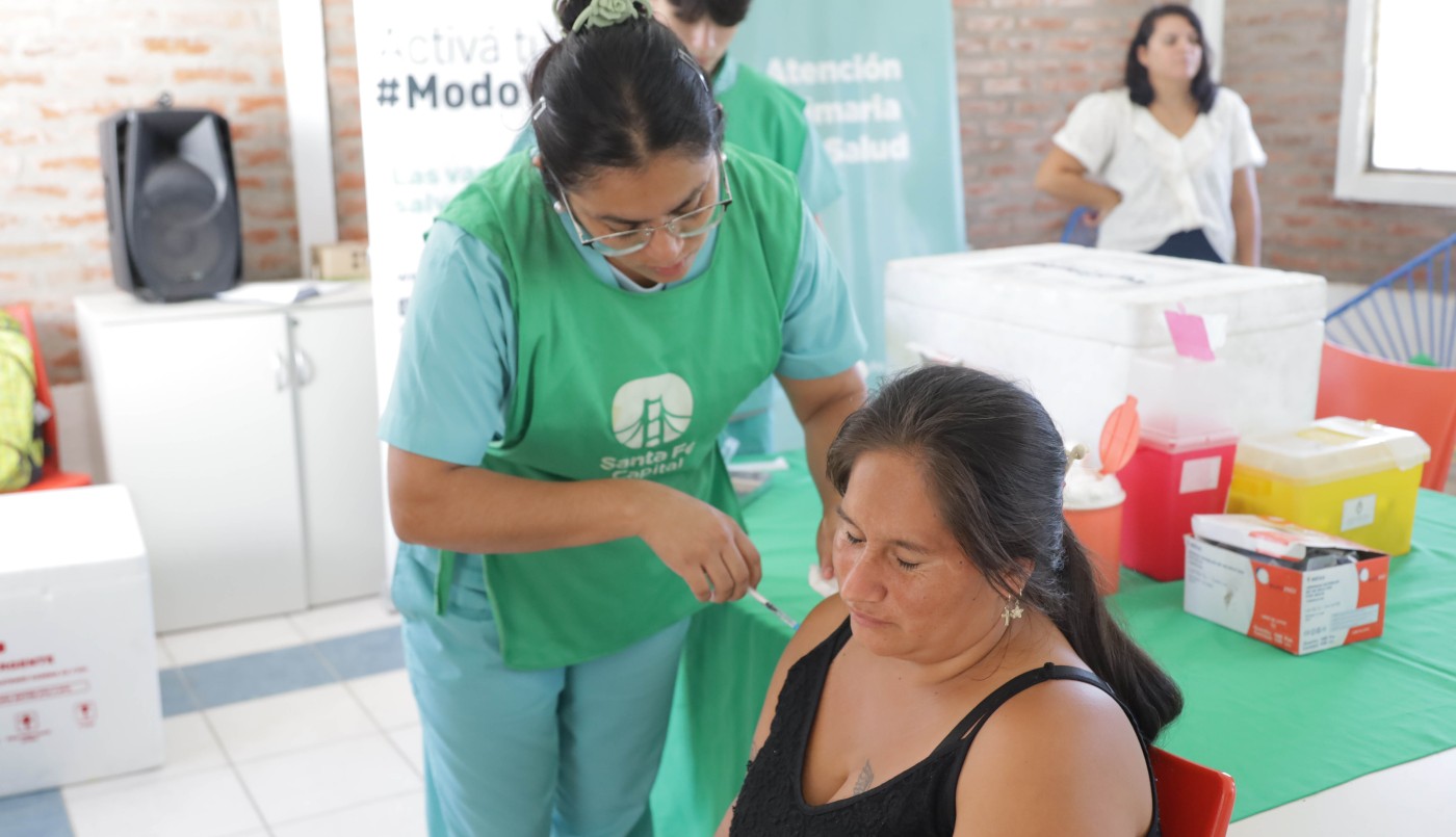 Continúa la campaña itinerante de vacunación en la Plaza Santa Rita | Noticias