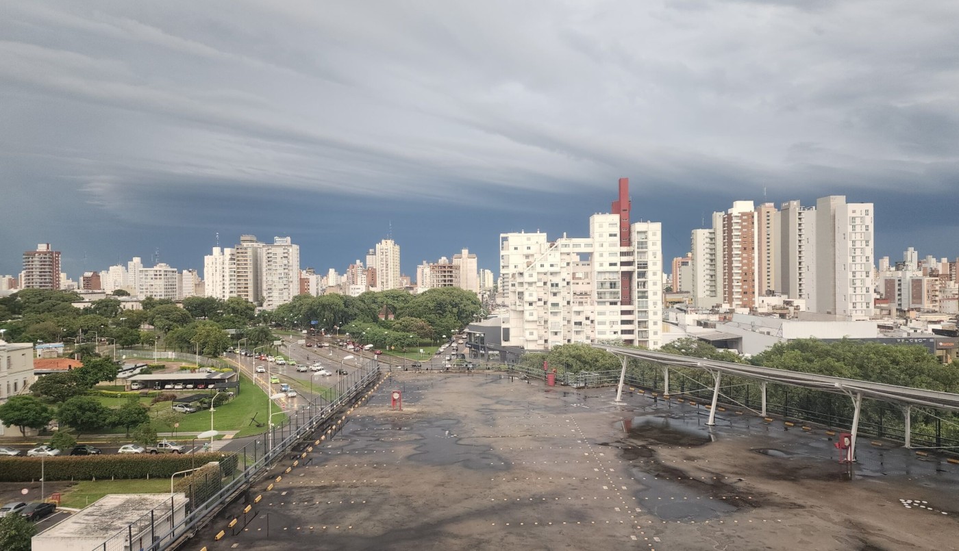 Alerta por tormentas fuertes y descenso de la temperatura en Santa Fe | Información General