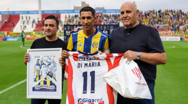 Ángel Di María fue homenajeado en el estadio 15 de Abril | Deportes