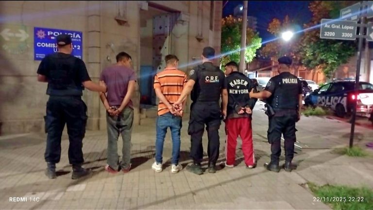 Robaron una moto en la esquina de Casa de Gobierno: los detuvieron gracias al GPS | Policiales