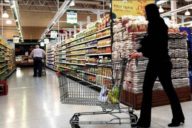 Las medidas: acuerdo de precios por 6 meses, freno de tarifas y beneficios en créditos | Noticias