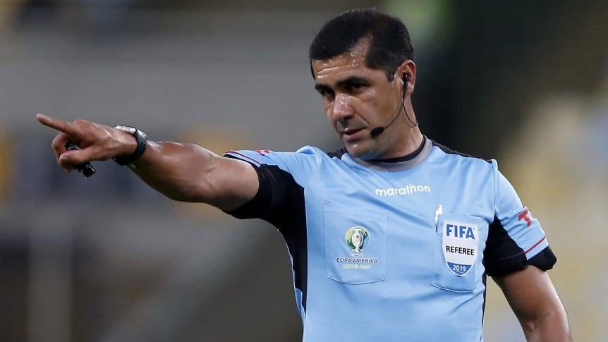 Un ecuatoriano dirigirá la semifinal entre Brasil y Argentina en la Copa América | Deportes