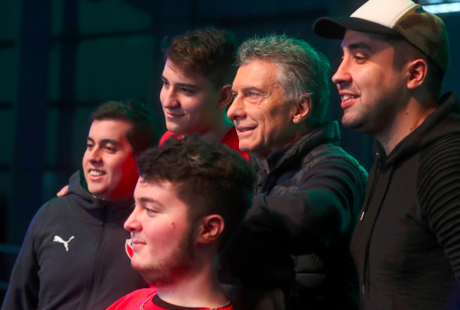 Macri se reunió con un grupo de gamers para seducir al voto millenial | Noticias