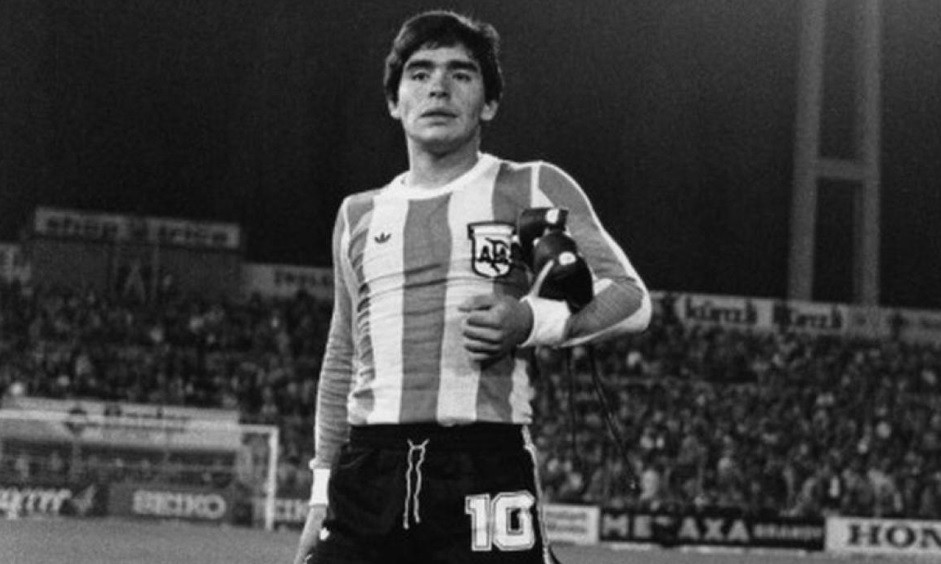 Video: Diego Maradona volvió a caminar "como cuando tenía 15 años" | Noticias