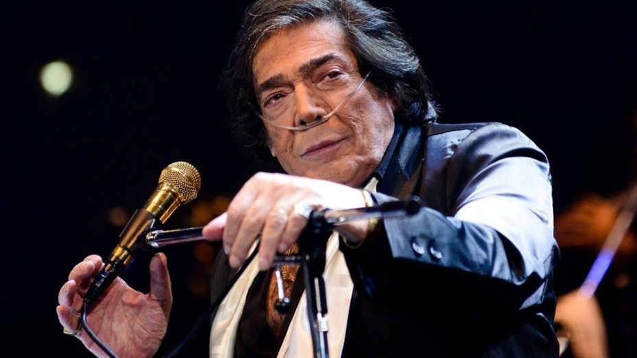 Cacho Castaña fue internado por una fuerte neumonía | Noticias