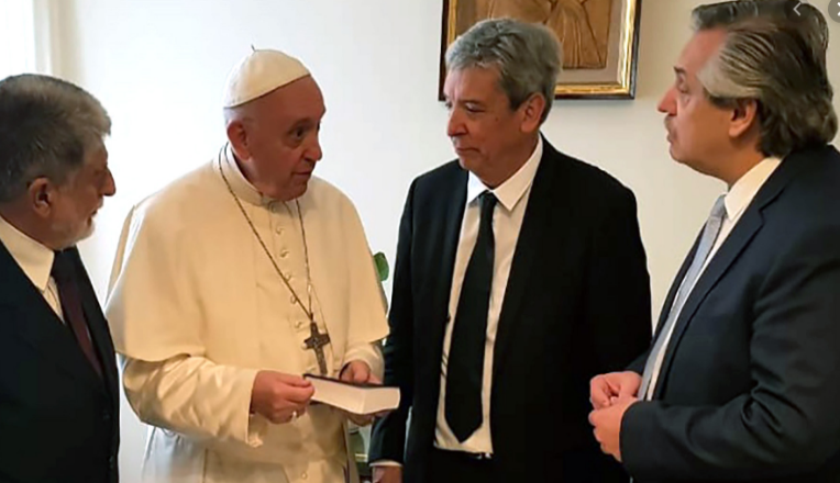 El Financial Times dice que el Papa alentó la reconciliación de Alberto Fernández con Cristina | Noticias