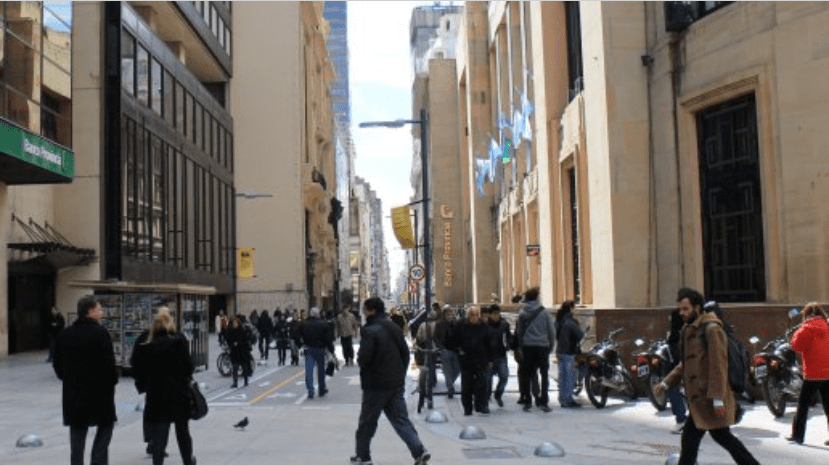 Por el DNU del Gobierno, los bancos atenderán hasta las 17 | Noticias