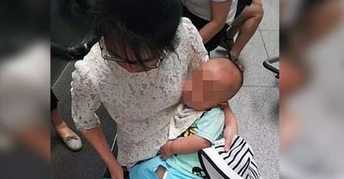 Vendió a sus gemelos recién nacidos para pagar la deuda de su tarjeta de crédito | Noticias