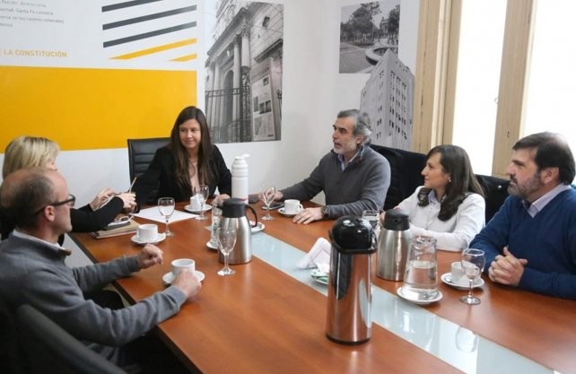 Jatón y Corral se reúnen este lunes en el marco de la transición municipal | Noticias