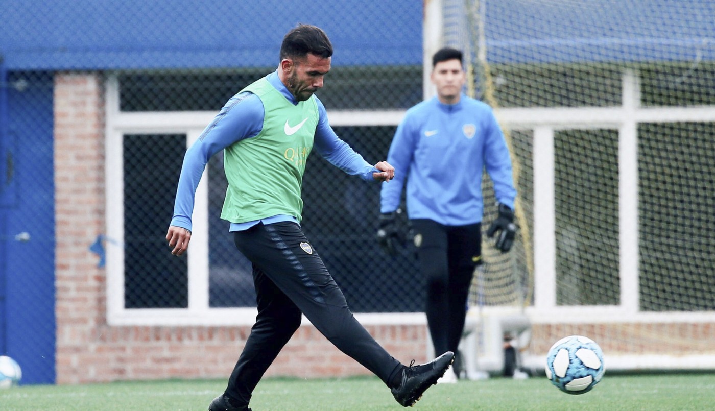 El manager de Vélez se mostró interesado en contratar a Carlitos Tevez | Deportes