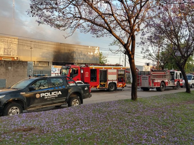 Un incendio de proporciones se desató en un depósito del norte de la ciudad | Noticias