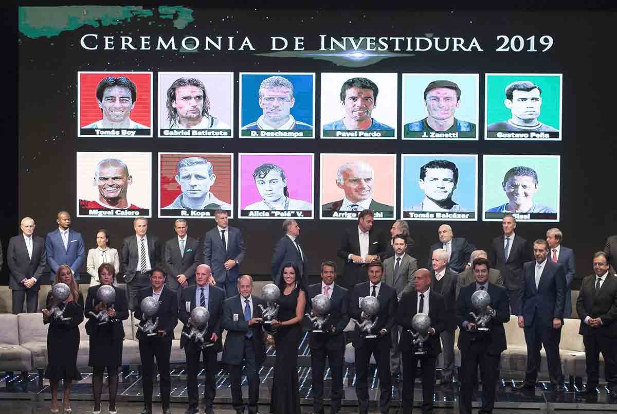 El Batigol y el Pupi Zanetti entraron al Salón de la Fama del Fútbol | Deportes