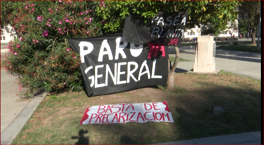 Trabajadores precarizados realizan un acampe en Plaza de Mayo | Noticias