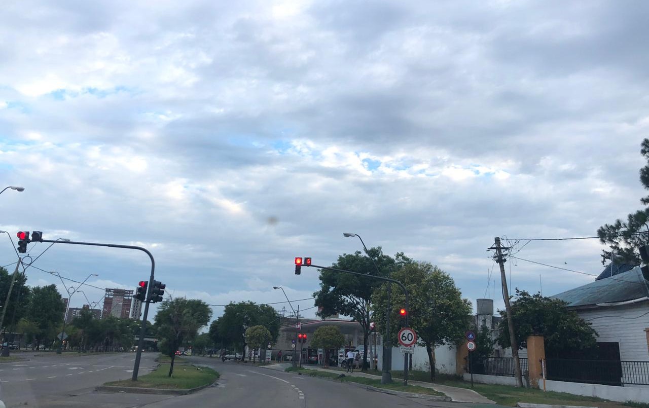 Algo de alivio: Lluvia en la madrugada y baja de temperatura en Santa Fe | Información General
