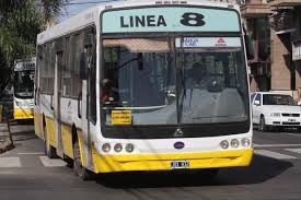 La línea 8 de colectivos no ingresará por la noche a Barrio Centenario | Noticias