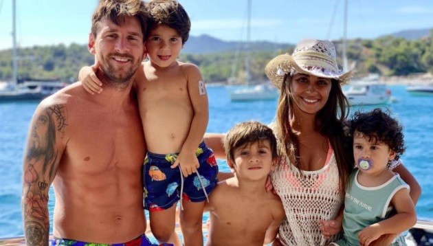 Messi, Antonela y los chicos en una postal de Navidad imperdible | Noticias