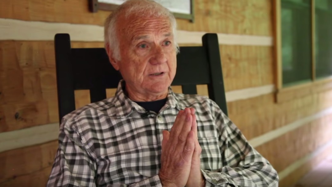 La historia del cura que dejó los hábitos para convertise en actor porno de películas gays | Información General