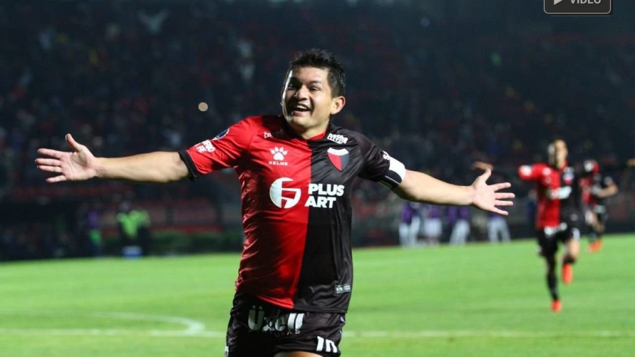 Con la obligación de sumar, Colón visita a Newell's en Rosario | Noticias