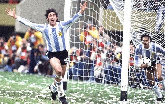 Kempes se reencontró con su camiseta campeona del mundo en 1978 después de 42 años | Deportes