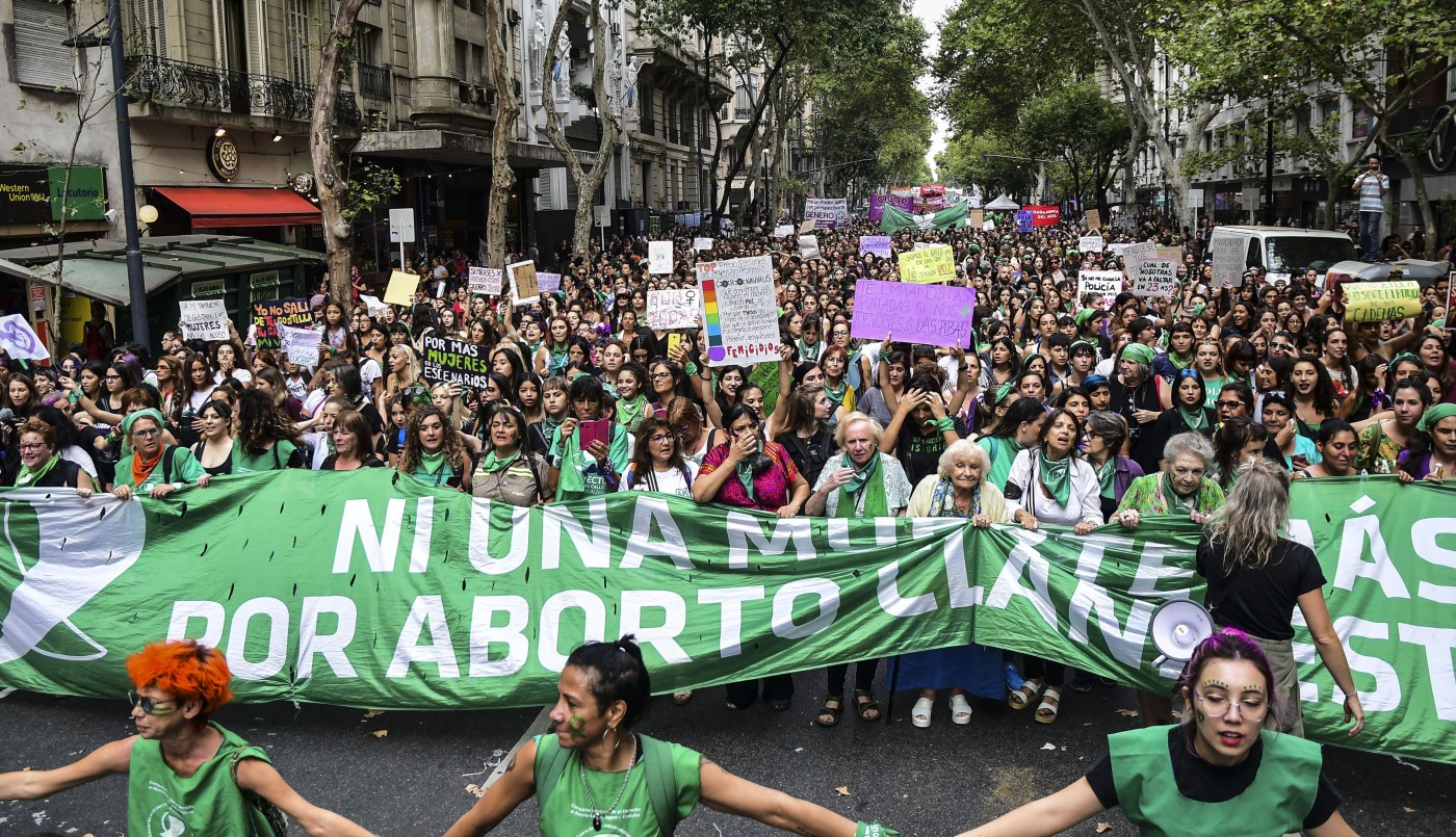 Envían al Congreso proyecto de legalización del aborto y Plan de los 1.000 días | Noticias