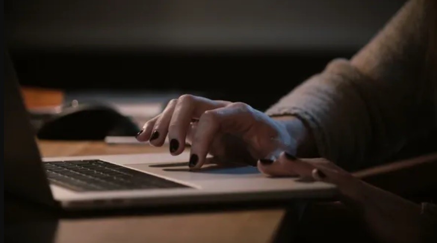 Coronavirus, cuarentena y porno gratis: oferta solidaria de un sitio para adultos | Redes