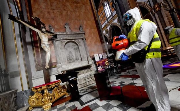 Coronavirus: los italianos cantan por la ventana para no aburrirse durante la cuarentena | Redes