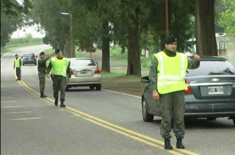 Fin de semana largo: "no es un delito transitar" pero habrá "retenes" en rutas | Noticias