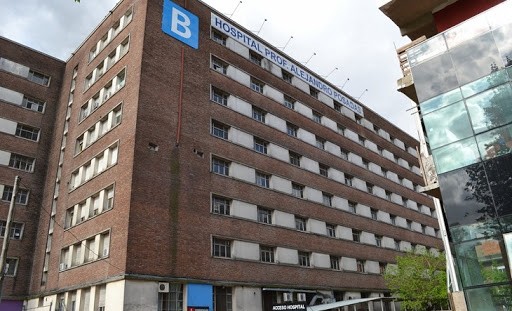 Una mujer con coronavirus recibió el tratamiento del médico francés en el Hospital Posadas | Información General